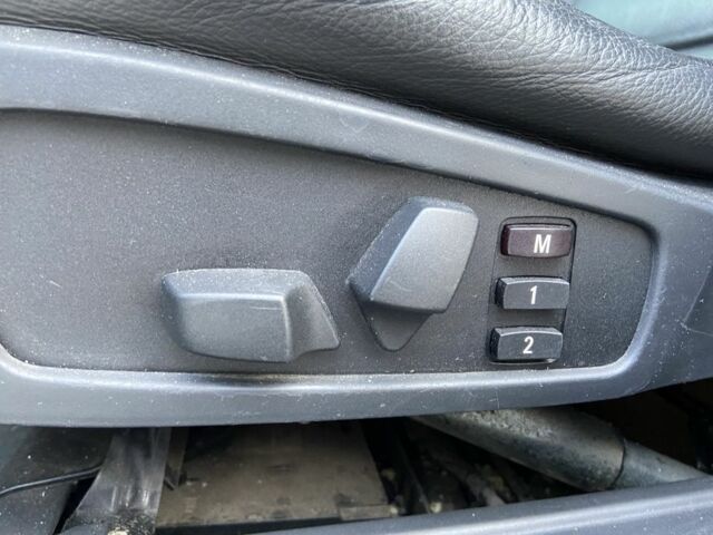 Серый БМВ 5 Серия, объемом двигателя 3 л и пробегом 350 тыс. км за 7500 $, фото 11 на Automoto.ua