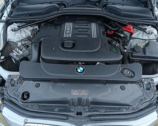 Серый БМВ 5 Серия, объемом двигателя 2 л и пробегом 230 тыс. км за 8000 $, фото 9 на Automoto.ua