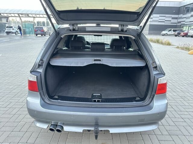 Серый БМВ 5 Серия, объемом двигателя 3 л и пробегом 390 тыс. км за 4800 $, фото 10 на Automoto.ua