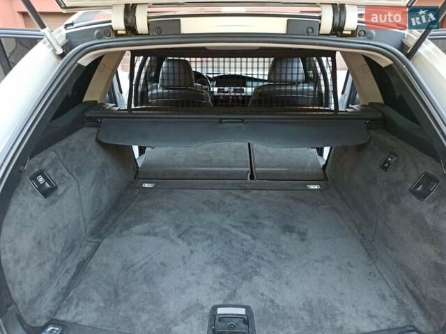 Серый БМВ 5 Серия, объемом двигателя 2.5 л и пробегом 311 тыс. км за 9100 $, фото 48 на Automoto.ua