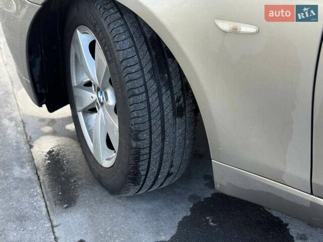 Серый БМВ 5 Серия, объемом двигателя 3 л и пробегом 257 тыс. км за 11999 $, фото 4 на Automoto.ua