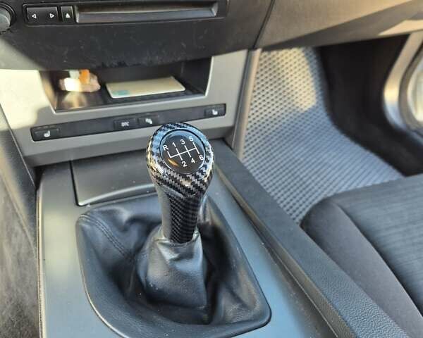 Серый БМВ 5 Серия, объемом двигателя 2 л и пробегом 268 тыс. км за 5800 $, фото 6 на Automoto.ua