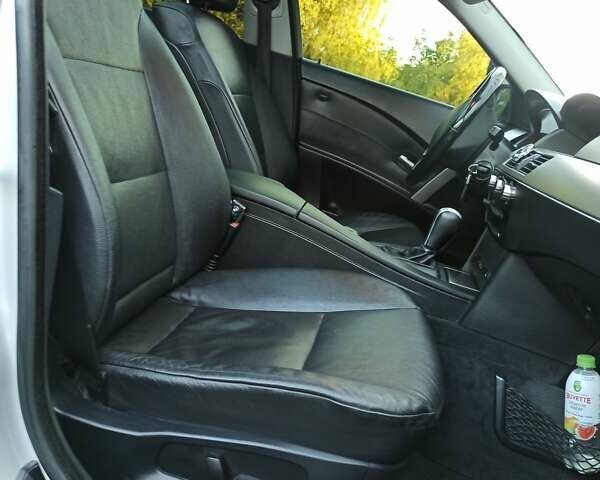 Серый БМВ 5 Серия, объемом двигателя 2.5 л и пробегом 311 тыс. км за 9100 $, фото 18 на Automoto.ua