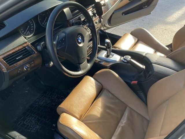 Серый БМВ 5 Серия, объемом двигателя 3 л и пробегом 436 тыс. км за 9422 $, фото 10 на Automoto.ua