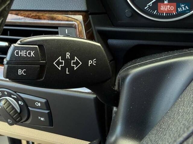 Серый БМВ 5 Серия, объемом двигателя 3 л и пробегом 257 тыс. км за 11999 $, фото 12 на Automoto.ua