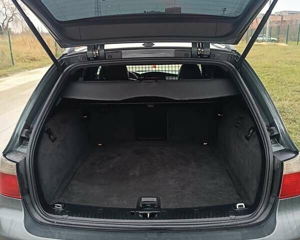 Серый БМВ 5 Серия, объемом двигателя 3 л и пробегом 282 тыс. км за 7100 $, фото 9 на Automoto.ua