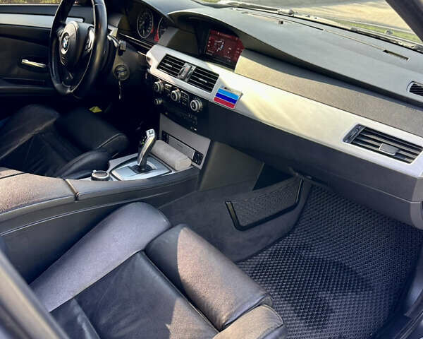 Серый БМВ 5 Серия, объемом двигателя 3 л и пробегом 317 тыс. км за 12999 $, фото 50 на Automoto.ua