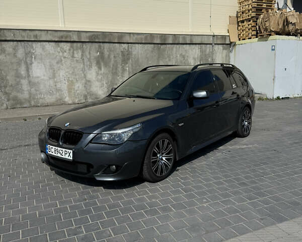 Серый БМВ 5 Серия, объемом двигателя 2.99 л и пробегом 370 тыс. км за 14000 $, фото 1 на Automoto.ua