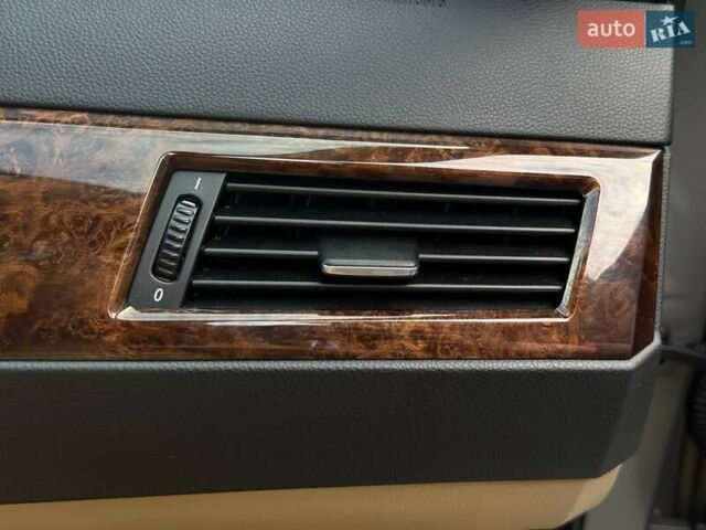 Серый БМВ 5 Серия, объемом двигателя 3 л и пробегом 257 тыс. км за 11999 $, фото 34 на Automoto.ua