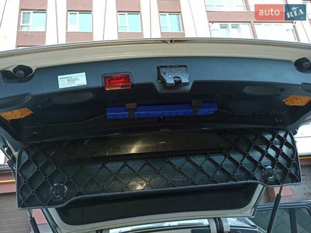 Серый БМВ 5 Серия, объемом двигателя 2.5 л и пробегом 311 тыс. км за 9100 $, фото 49 на Automoto.ua