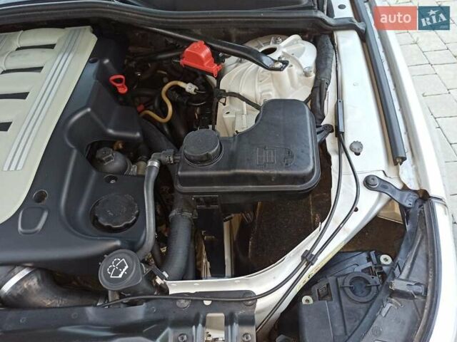 Серый БМВ 5 Серия, объемом двигателя 2.5 л и пробегом 311 тыс. км за 10400 $, фото 54 на Automoto.ua