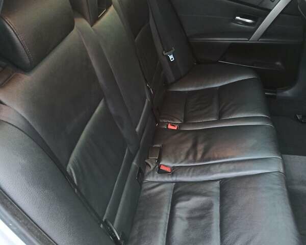 Серый БМВ 5 Серия, объемом двигателя 2.5 л и пробегом 311 тыс. км за 10400 $, фото 23 на Automoto.ua