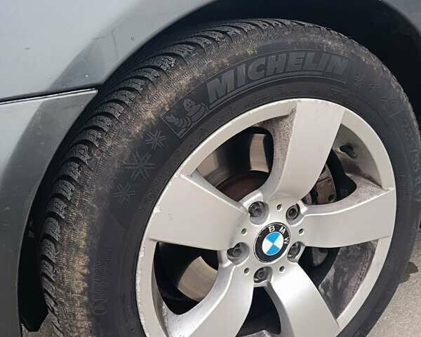 Серый БМВ 5 Серия, объемом двигателя 3 л и пробегом 282 тыс. км за 7100 $, фото 10 на Automoto.ua