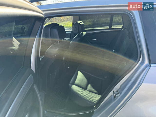 Серый БМВ 5 Серия, объемом двигателя 2.99 л и пробегом 295 тыс. км за 9000 $, фото 5 на Automoto.ua