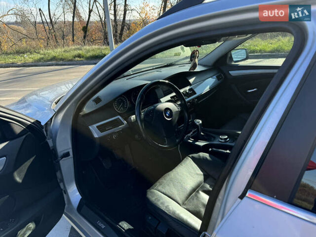 Серый БМВ 5 Серия, объемом двигателя 2.99 л и пробегом 295 тыс. км за 9000 $, фото 7 на Automoto.ua