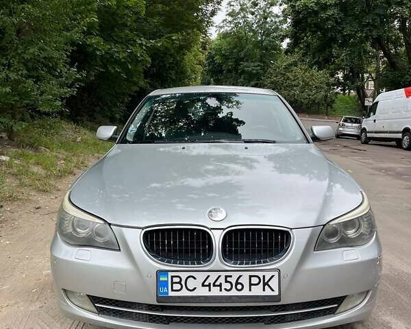 Серый БМВ 5 Серия, объемом двигателя 3 л и пробегом 358 тыс. км за 7700 $, фото 1 на Automoto.ua