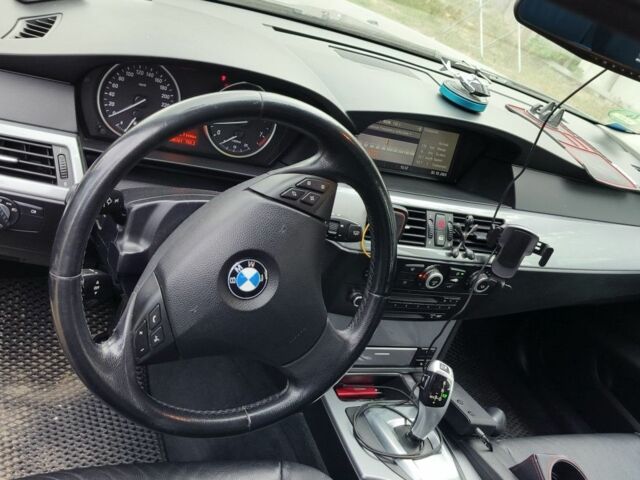 Серый БМВ 5 Серия, объемом двигателя 3 л и пробегом 300 тыс. км за 8500 $, фото 6 на Automoto.ua