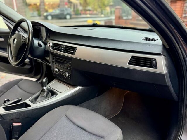 Сірий БМВ 5 Серія, об'ємом двигуна 2 л та пробігом 226 тис. км за 7444 $, фото 18 на Automoto.ua