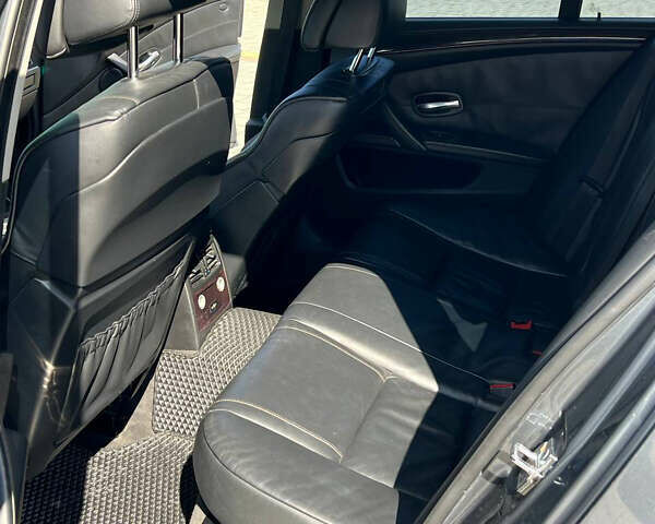 Серый БМВ 5 Серия, объемом двигателя 2 л и пробегом 358 тыс. км за 7850 $, фото 12 на Automoto.ua