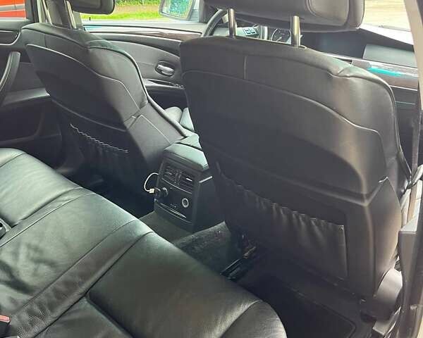 Серый БМВ 5 Серия, объемом двигателя 3 л и пробегом 358 тыс. км за 7700 $, фото 11 на Automoto.ua