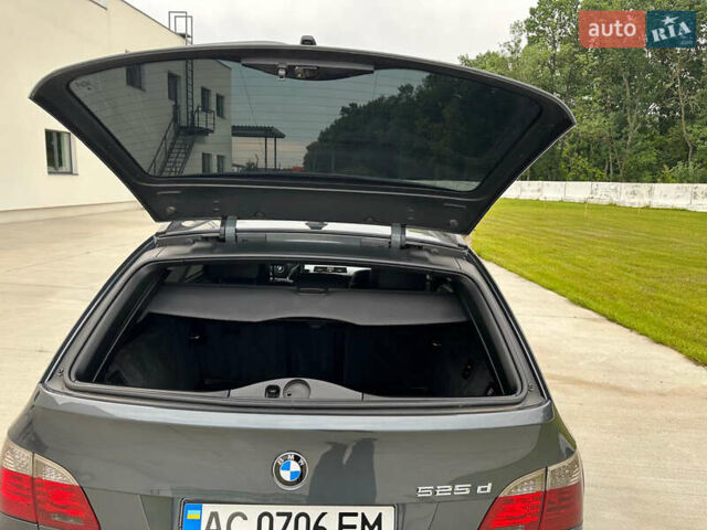 Серый БМВ 5 Серия, объемом двигателя 3 л и пробегом 250 тыс. км за 12500 $, фото 10 на Automoto.ua