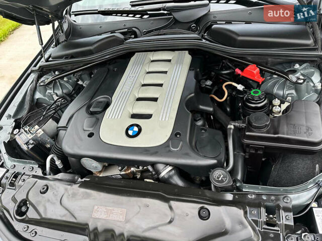 Серый БМВ 5 Серия, объемом двигателя 3 л и пробегом 250 тыс. км за 12500 $, фото 27 на Automoto.ua