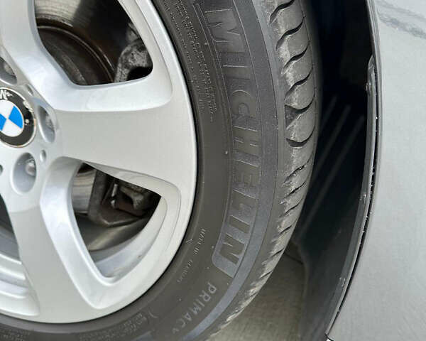 Серый БМВ 5 Серия, объемом двигателя 3 л и пробегом 250 тыс. км за 12500 $, фото 11 на Automoto.ua