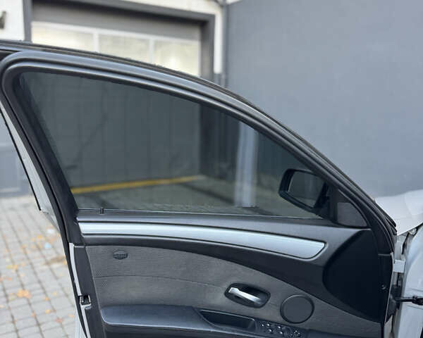 Сірий БМВ 5 Серія, об'ємом двигуна 2 л та пробігом 333 тис. км за 9100 $, фото 13 на Automoto.ua