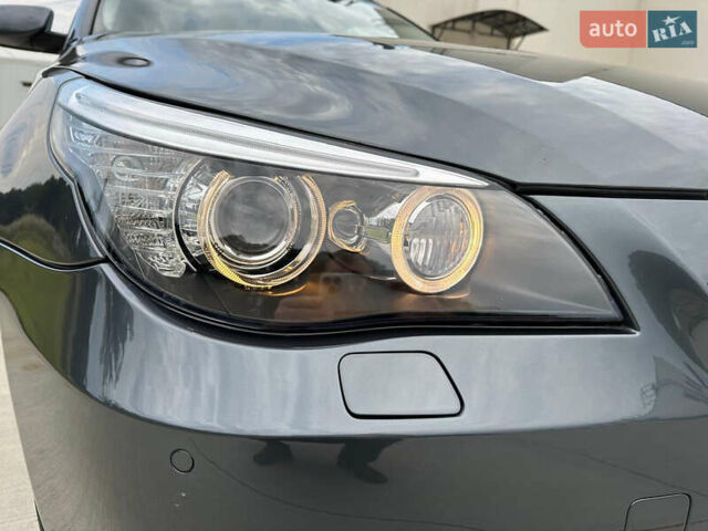 Серый БМВ 5 Серия, объемом двигателя 3 л и пробегом 250 тыс. км за 12500 $, фото 1 на Automoto.ua