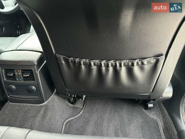 Серый БМВ 5 Серия, объемом двигателя 3 л и пробегом 250 тыс. км за 12500 $, фото 19 на Automoto.ua