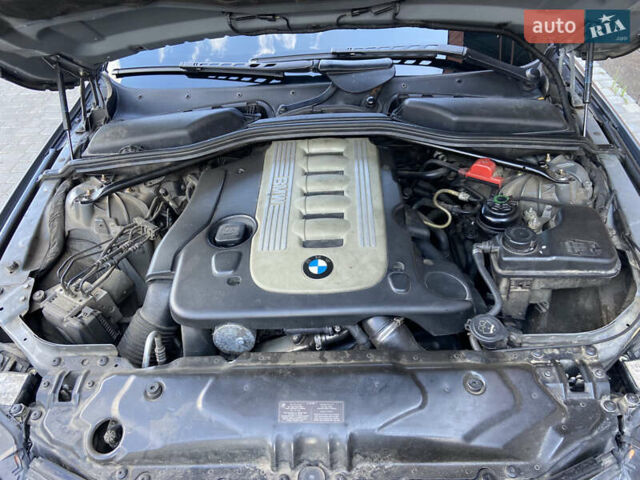 Серый БМВ 5 Серия, объемом двигателя 3 л и пробегом 312 тыс. км за 13700 $, фото 8 на Automoto.ua