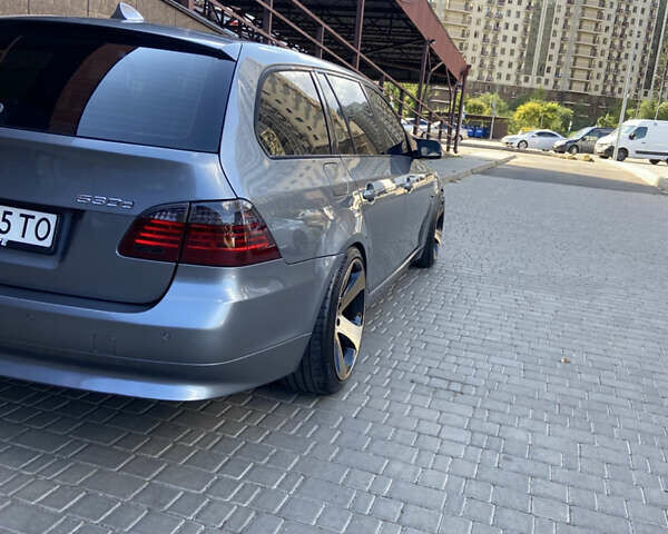 Серый БМВ 5 Серия, объемом двигателя 3 л и пробегом 312 тыс. км за 13700 $, фото 4 на Automoto.ua