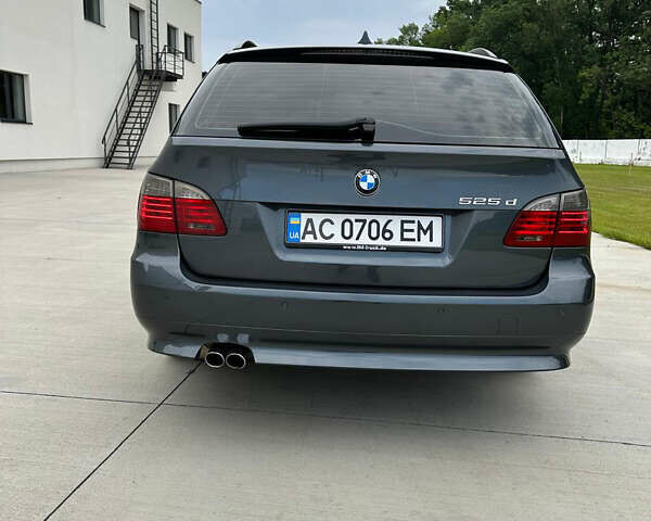 Серый БМВ 5 Серия, объемом двигателя 3 л и пробегом 250 тыс. км за 12500 $, фото 7 на Automoto.ua