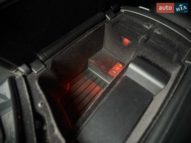 Серый БМВ 5 Серия, объемом двигателя 2 л и пробегом 287 тыс. км за 12450 $, фото 37 на Automoto.ua