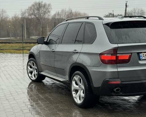 Серый БМВ 5 Серия, объемом двигателя 3 л и пробегом 280 тыс. км за 13500 $, фото 7 на Automoto.ua