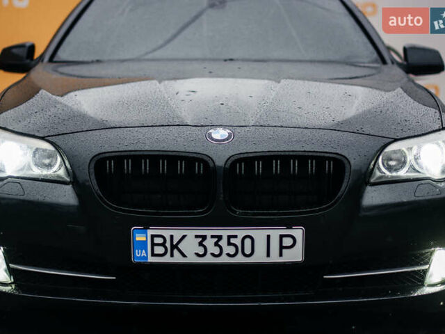 Серый БМВ 5 Серия, объемом двигателя 2 л и пробегом 300 тыс. км за 12999 $, фото 4 на Automoto.ua