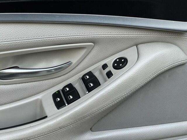 Сірий БМВ 5 Серія, об'ємом двигуна 2 л та пробігом 300 тис. км за 12000 $, фото 8 на Automoto.ua