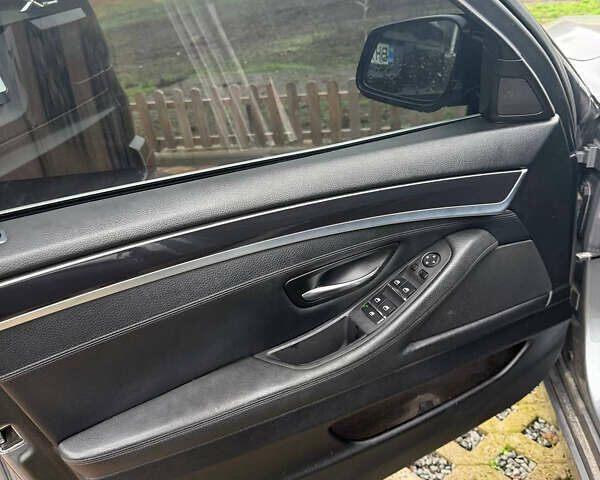 Серый БМВ 5 Серия, объемом двигателя 2 л и пробегом 272 тыс. км за 11200 $, фото 7 на Automoto.ua