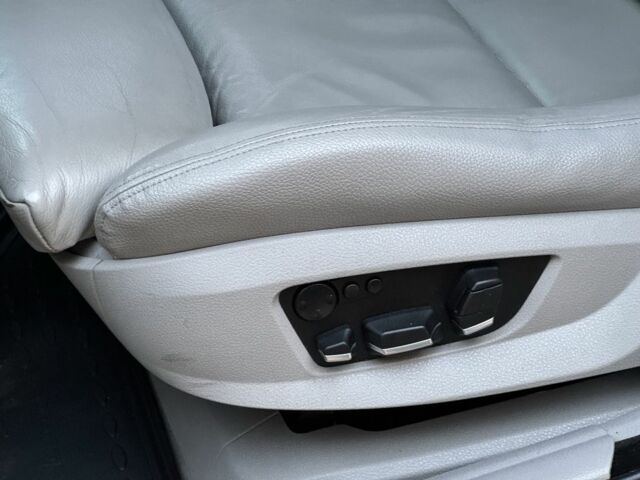 Сірий БМВ 5 Серія, об'ємом двигуна 2 л та пробігом 300 тис. км за 12000 $, фото 11 на Automoto.ua