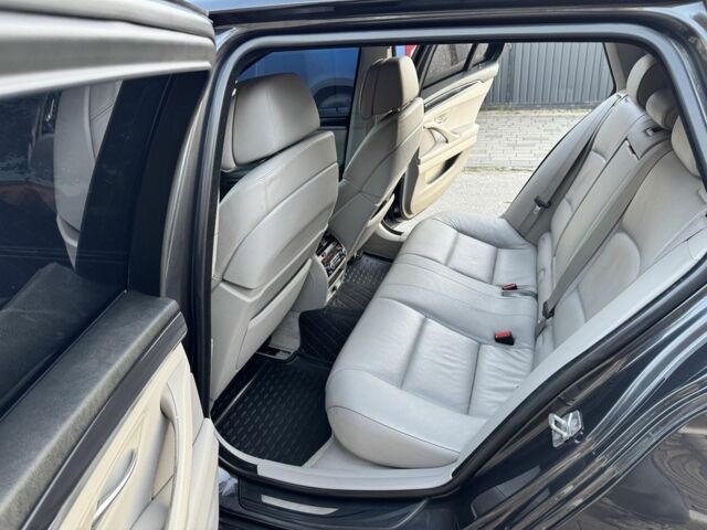 Сірий БМВ 5 Серія, об'ємом двигуна 2 л та пробігом 300 тис. км за 12000 $, фото 9 на Automoto.ua