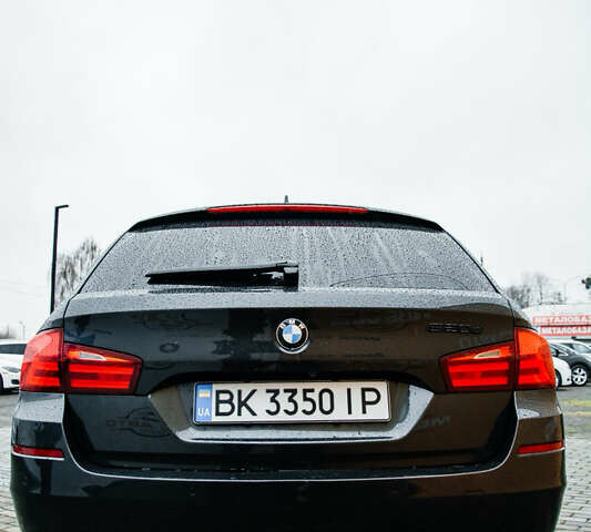 Серый БМВ 5 Серия, объемом двигателя 2 л и пробегом 300 тыс. км за 12999 $, фото 19 на Automoto.ua