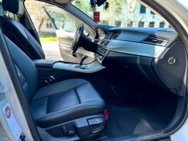 Серый БМВ 5 Серия, объемом двигателя 2 л и пробегом 315 тыс. км за 13900 $, фото 11 на Automoto.ua