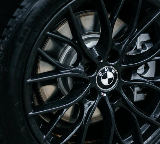 Серый БМВ 5 Серия, объемом двигателя 2 л и пробегом 300 тыс. км за 12999 $, фото 28 на Automoto.ua