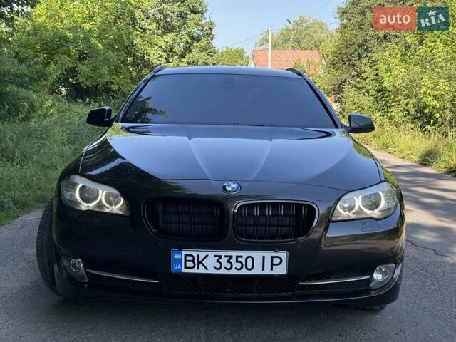 Серый БМВ 5 Серия, объемом двигателя 2 л и пробегом 295 тыс. км за 12999 $, фото 5 на Automoto.ua