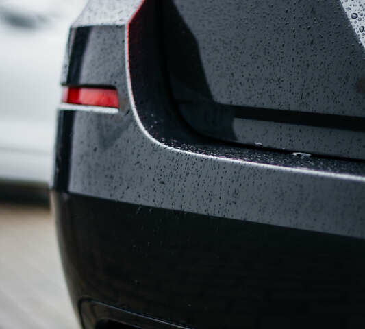 Серый БМВ 5 Серия, объемом двигателя 2 л и пробегом 300 тыс. км за 12999 $, фото 10 на Automoto.ua