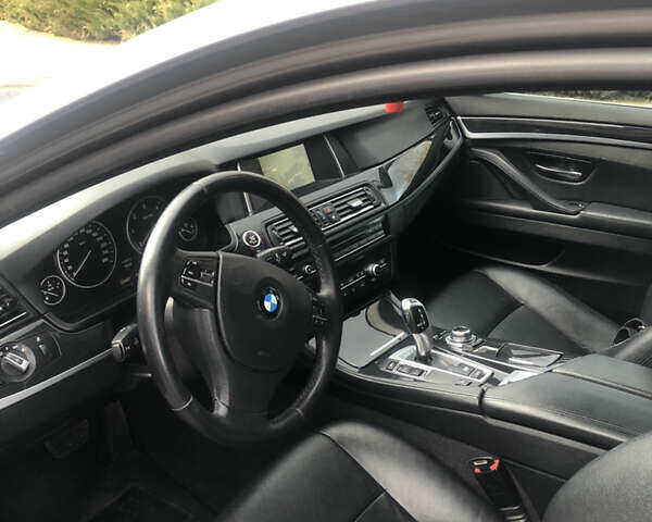 Серый БМВ 5 Серия, объемом двигателя 2 л и пробегом 295 тыс. км за 16600 $, фото 9 на Automoto.ua