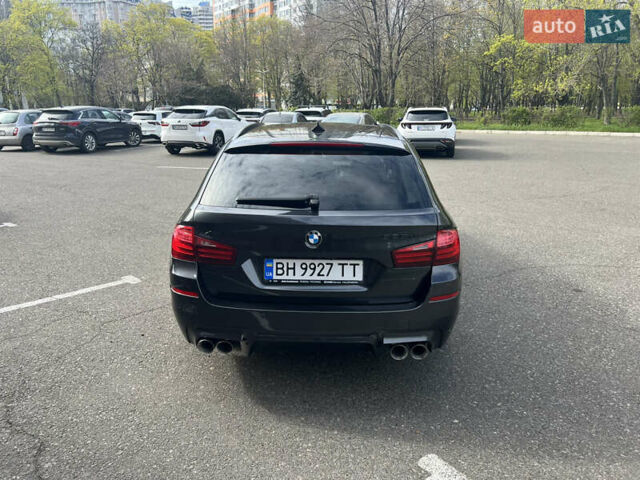 Серый БМВ 5 Серия, объемом двигателя 3 л и пробегом 218 тыс. км за 19300 $, фото 3 на Automoto.ua