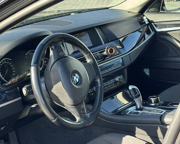 Серый БМВ 5 Серия, объемом двигателя 2 л и пробегом 330 тыс. км за 15900 $, фото 4 на Automoto.ua