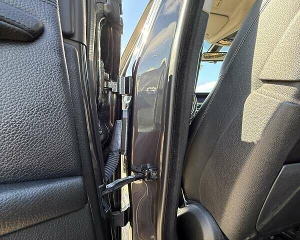 Сірий БМВ 5 Серія, об'ємом двигуна 2 л та пробігом 275 тис. км за 15500 $, фото 39 на Automoto.ua