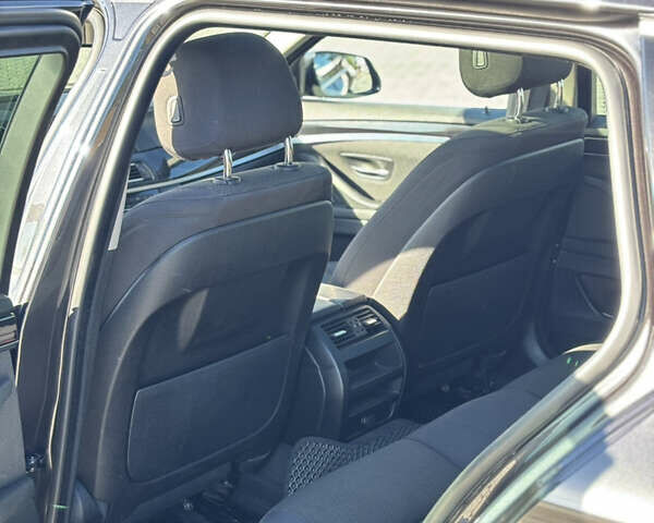 Серый БМВ 5 Серия, объемом двигателя 2 л и пробегом 330 тыс. км за 15900 $, фото 5 на Automoto.ua